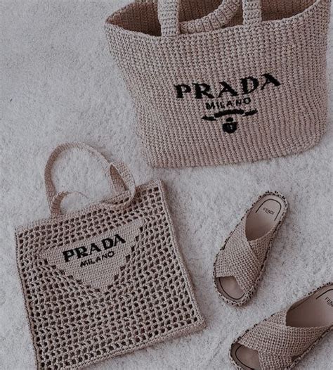 bolsos tejidos prada|bolsas de Prada.